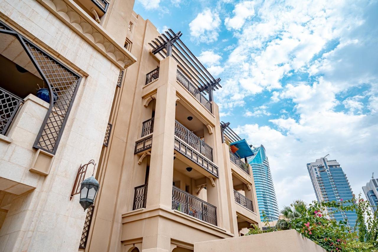 Higuests - Spacious Apt With Private Balcony In Old Town 두바이 외부 사진