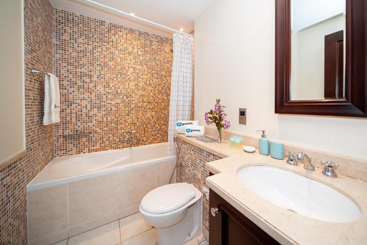Higuests - Spacious Apt With Private Balcony In Old Town 두바이 외부 사진